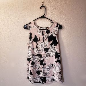 C&E Dusty Rose Floral Pink Black Sleeveless Blouse Size medium NWOTs